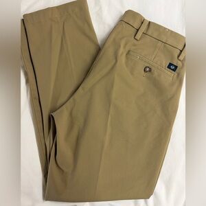 Dockers Men's Khaki Chinos